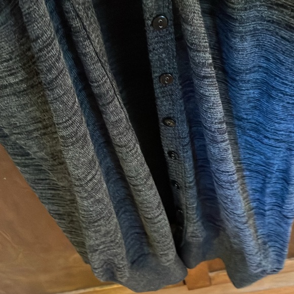 Devoted variegated grey long cardigan. - Picture 5 of 6